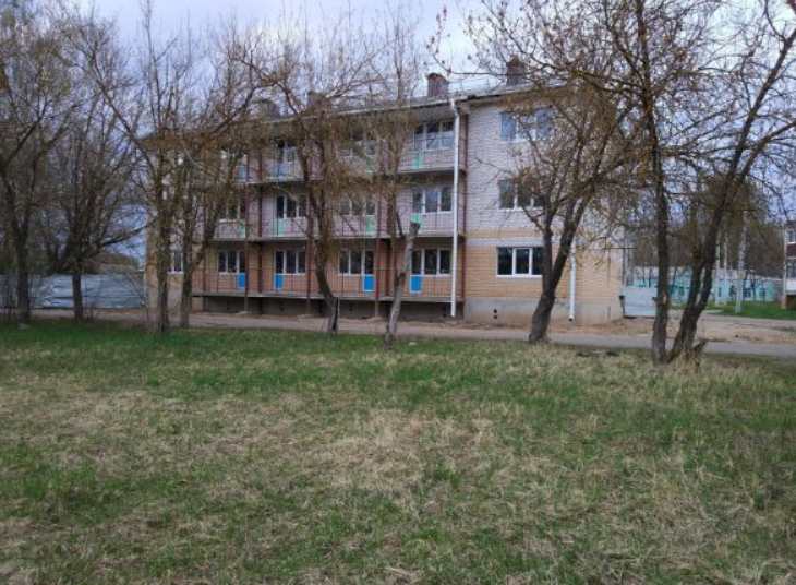 по ул. Учхоза, 23